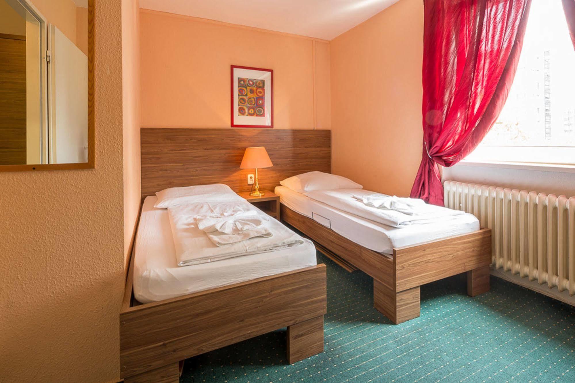City Hotel Ansbach Am Kadewe Berlin Exterior photo